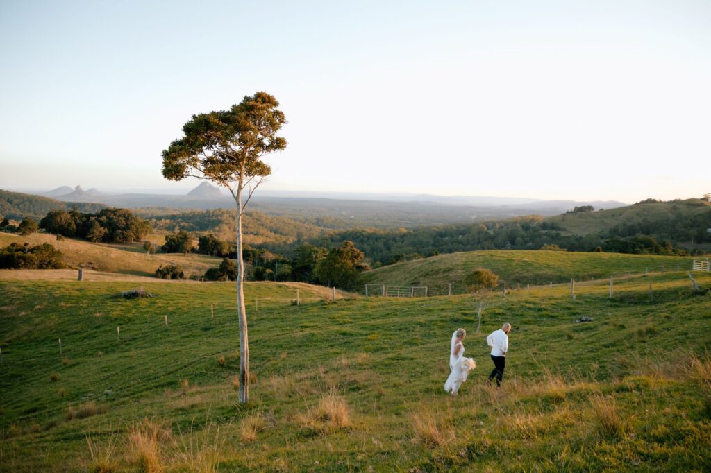 One Tree Hill Maleny Elopement